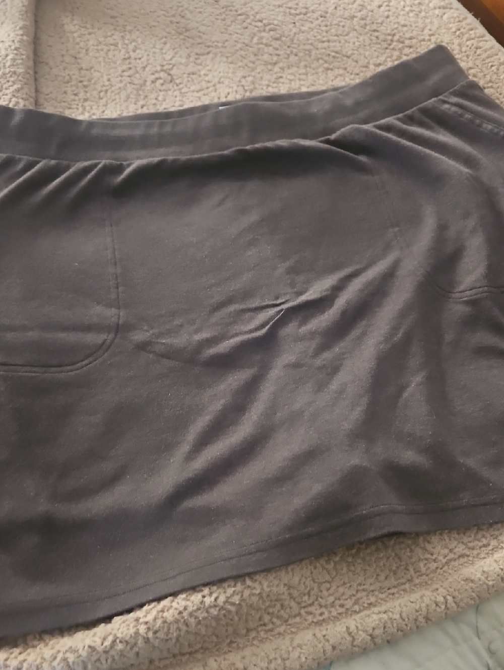 Casual Dark Gray Mini Skirt with Front Pockets